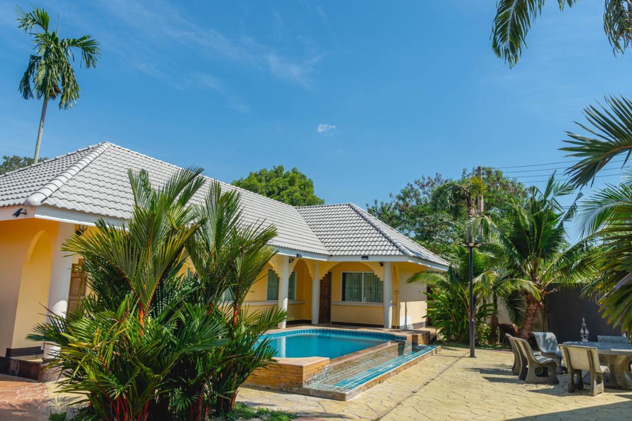 Apinya Resort Bangsarey Ban Tao Than Kültér fotó